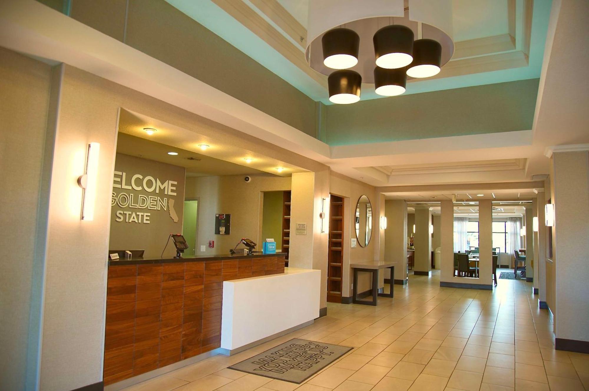 Hampton Inn & Suites Cathedral City Dış mekan fotoğraf